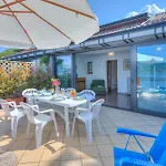 Apartment Red House Terrace Private - Happy *