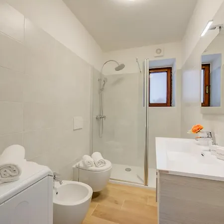 Red House Terrace Private - Happy Baveno