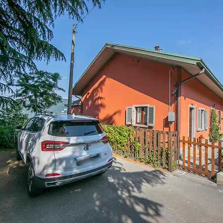 Red House Terrace Private - Happy بافينو