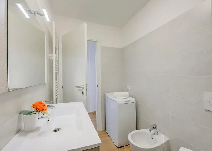 Red House Terrace Private - Happy